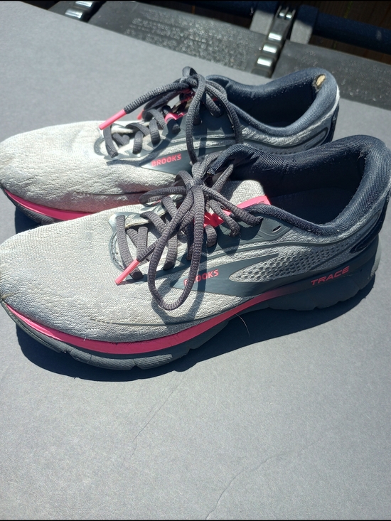 Brooks Shoes - Brooks Women’s Gray and Pink Running Shoes. Size 8.5